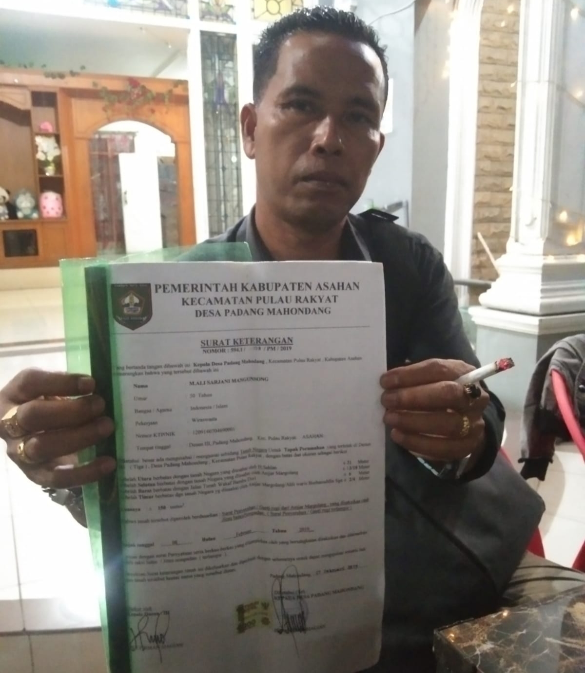 Duh! Kades Padangmahondang Asahan Diduga Gandakan Surat Tanah