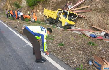 Diduga Kelebihan Muatan, 16 Penumpang Truk Tewas dalam Kecelakaan di Pegunungan Arfak