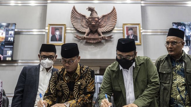 Menag Yaqut Cholil Tanda Tangani KMA Kuota Haji 2022, Ini Daftar Sebaran Setiap Provinsi