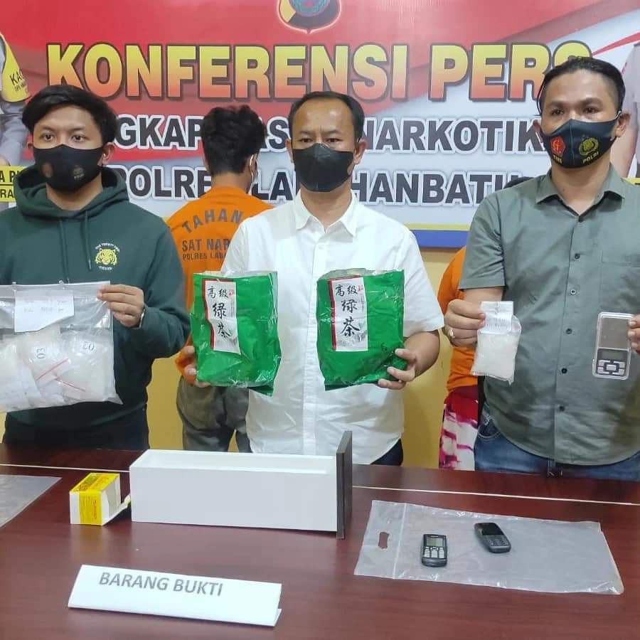 Kolaborasi Jadi Kurir Sabu, IRT dan Rekan Prianya Dijebloskan ke Sel Polres Labuhanbatu