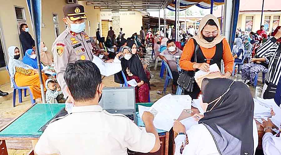 Pembagian BTPKL dan Pos Pam di Labusel, Kapolres Labuhanbatu Lakukan Monitoring