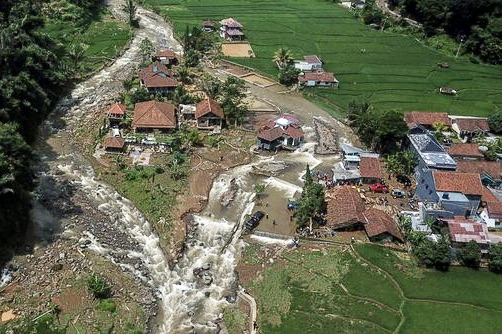 Banjir Bandang di Citengah, Polisi Sebut Penyebabnya Alih Fungsi Lahan di Hulu Sungai Sumedang