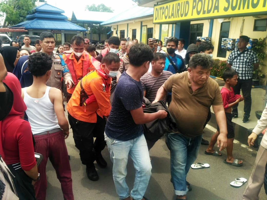 Warga Belawan Geger, Mayat Pasutri Ditemukan Ngambang di Laut