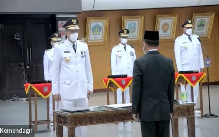 Mendagri Tito Resmi Lantik 5 Pj Gubernur Pilihan Presiden