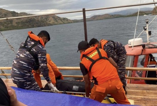 Kapal Wisata Tenggelam di Labuan Bajo, 2 Orang Meninggal Dunia