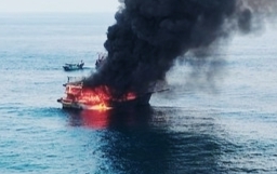 Kapal Ferry Meledak di Batam, Satu Kru Dilaporkan Meninggal Dunia 