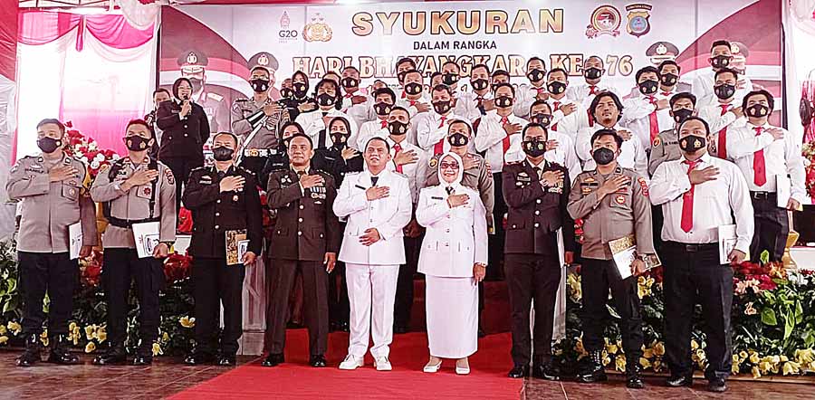 Syukuran Hari Bhayangkara Ke-76 Tahun 2022, Personel Berprestasi Terima Penghargaan