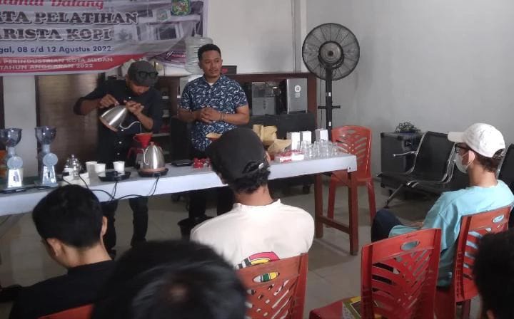 Gandeng Pegiat Kopi, Dinas Perindustrian Kota Medan Gelar Pelatihan Basic Barista