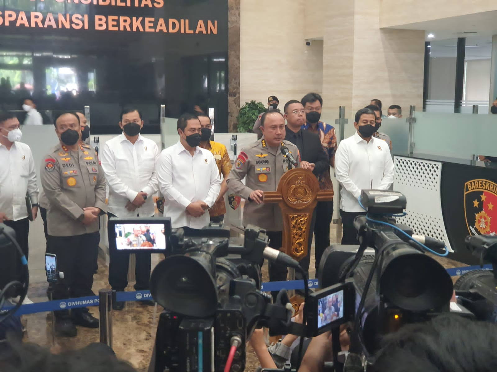 Timsus Tetapkan PC Istri Ferdy Sambo Sebagai Tersangka Pembunuhan Brigadir J