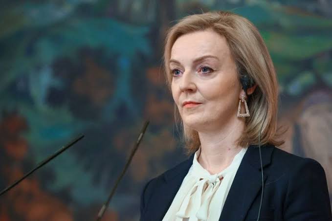 Liz Truss Resmi Jadi PM Inggris Gantikan Boris Johnson