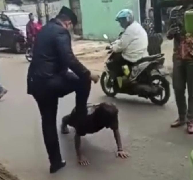 Viral Wakil Ketua DPRD Depok Suruh Push Up Hingga Injak Sopir Truk