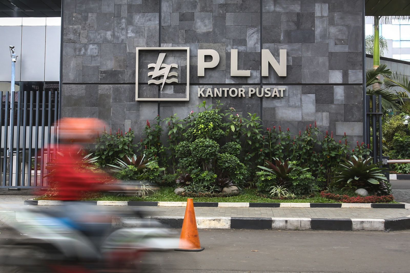 Dirut PLN: Tidak Ada Penghapusan atau Pengalihan Golongan Pelanggan Daya 450 VA