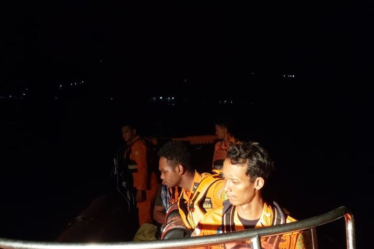 Mati Mesin, Kapal Penjuru Bintang dan 3 Awak Hanyut di Perairan Manokwari