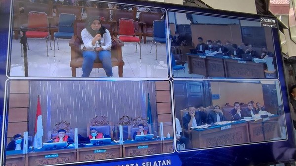 Hakim Tegur ART Sambo yang Bohong Soal Balita di Rumah Majikannya