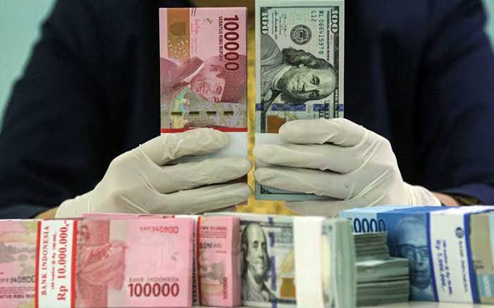 Rupiah Berpotensi Tembus Rp 16.000 per Dollar AS, Ini Tanggapan Luhut