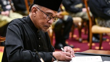 Resmi, Anwar Ibrahim Dilantik Jadi PM Malaysia