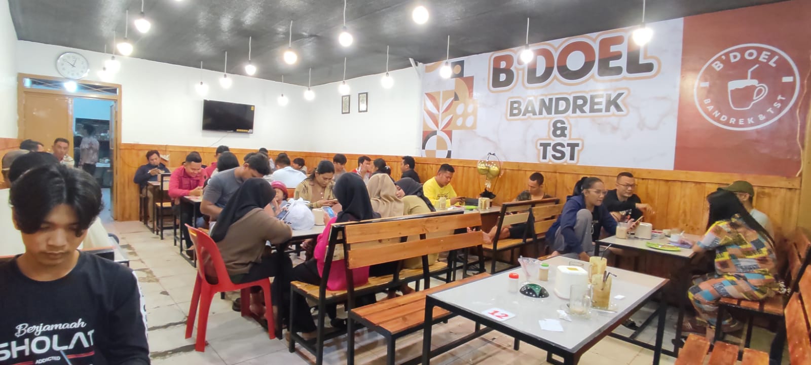 Hadir di Siantar, Warung B'Doel Bandrek & TST Siap Manjakan Lidah Pecinta Kuliner