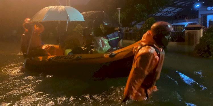 Perumahan Bumi Asri Medan Terendam Banjir, Sejumlah Warga Dievakuasi