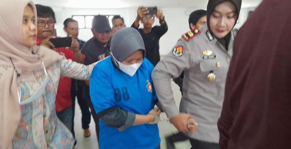 Ini Penampakan Wanita Pelaku Penipuan yang Buat Ratusan Mahasiswa IPB Terjerat Pinjol