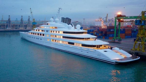 Superyacht Bernuansa Piala Dunia yang Disewakan Dubai, Bertarif Fantastis