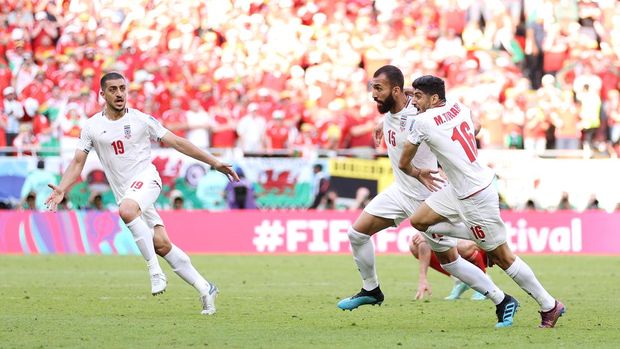 Iran Tumbangkan Wales 2-0 Lewat Gol di Injury Time