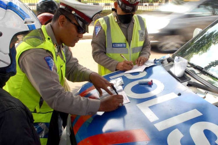 Kembali Diberlakukan, Ini Jenis Pelanggaran Tilang Manual