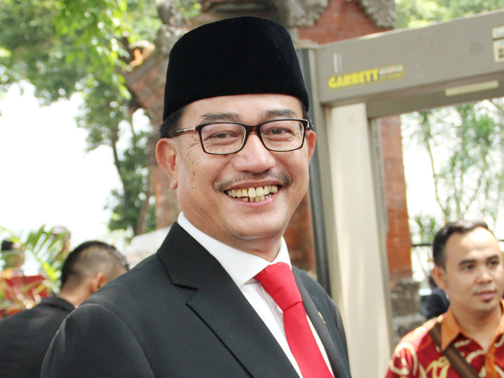 Jokowi dan JK Melayat ke Rumah Eks Menteri ATR/Ferry Mursyidan Baldan