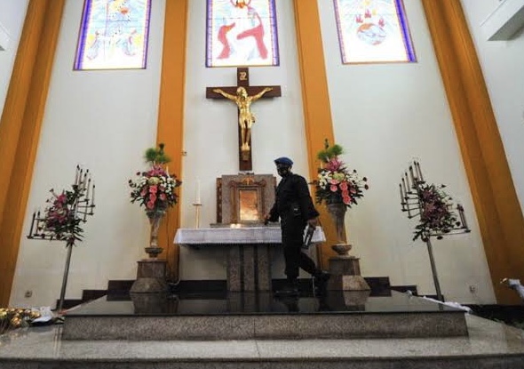 Jelang Misa Natal, Polisi Turunkan Tim Jibom Sterilisasi Gereja di Kota Bogor