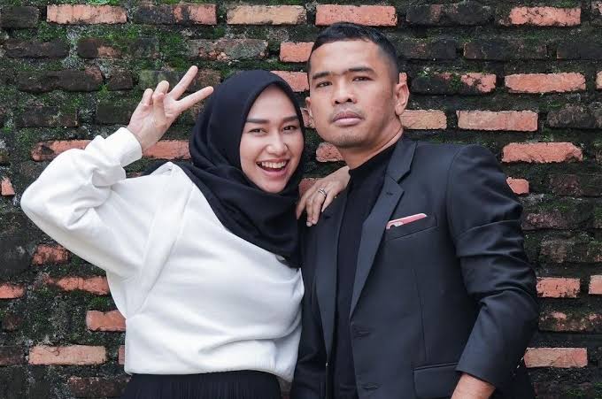 Putra Siregar Digugat Cerai Istrinya