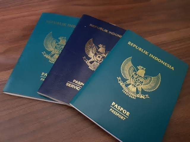 Ingat! Paspor Anda Tak Bisa Dipakai Jika Ada Cap Lain Selain Milik Pihak Imigrasi