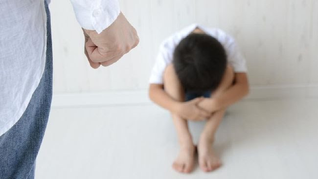 Gagang Sapu hingga Koper Jadi Barang Bukti Terkait Kasus Ayah Pukuli Anak