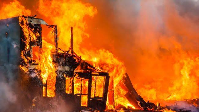 Terjebak Kebakaran Rumah di Jakarta Utara, Nenek Usia 80 Tahun Tewas