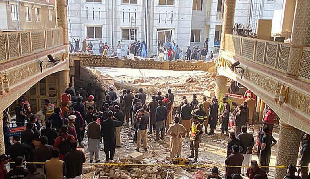 100 Jemaah Salat Ashar Tewas Dalam Tragedi Serangan Bom Bunuh Diri di Masjid Peshawar