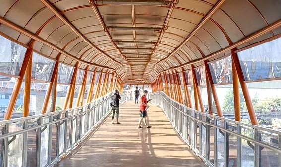 Usai Peresmian 2 Kali Ditunda, Skywalk Kebayoran Lama Diuji Coba Hari Ini