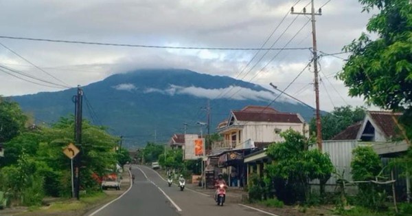 Mendaki Sendirian, Seorang Wanita Ditemukan Tewas di Gunung Lawu