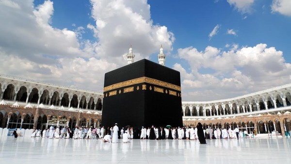 Berbanding Terbalik dengan Indonesia, Arab Saudi Malah Turunkan Biaya Haji