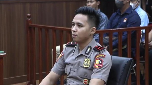 Hasil Sidang Kode Etik Bharada E: Tetap Polisi