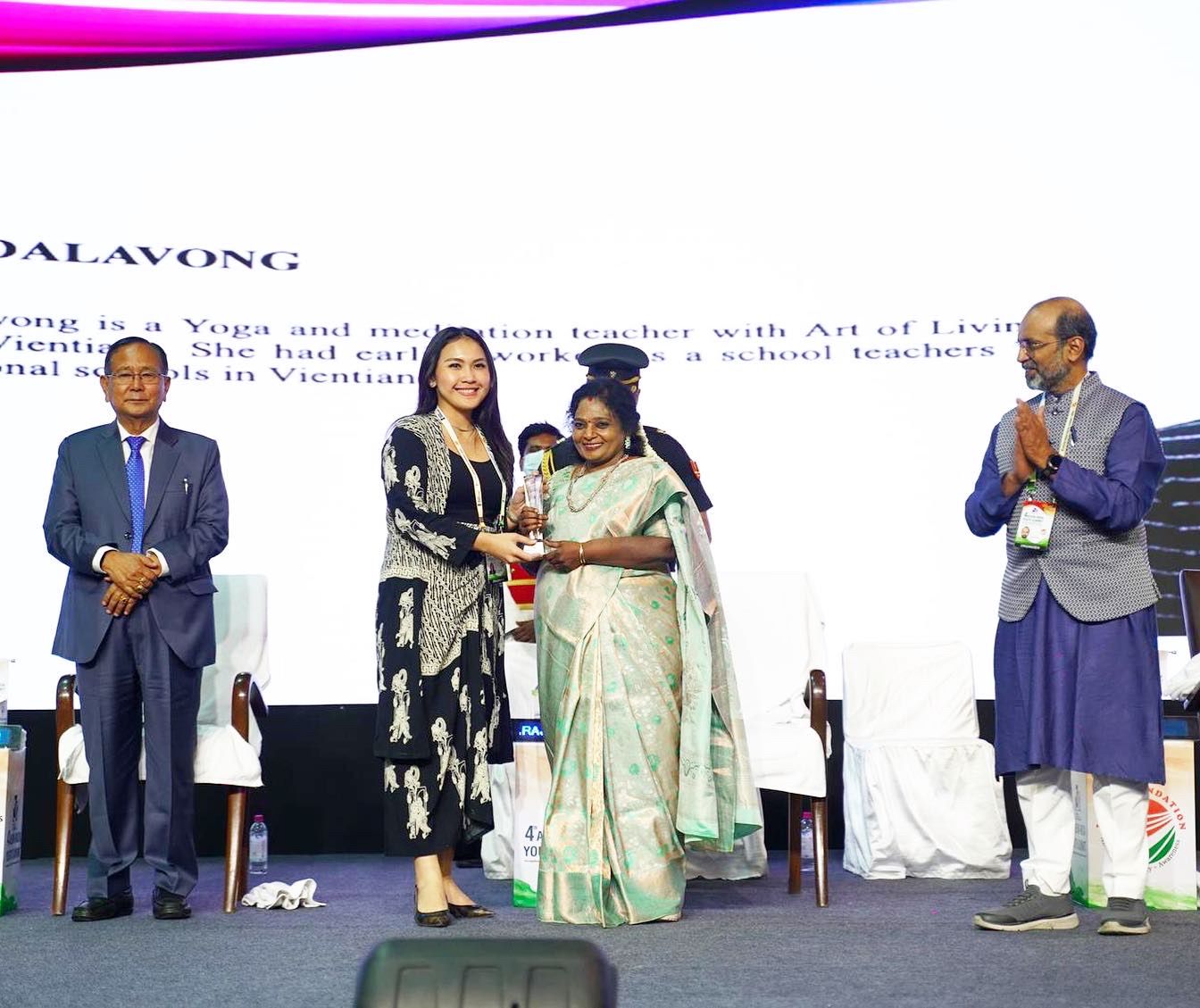 Politisi Muda Meryl Saragih Raih Penghargaan Youth Award di 4th ASEAN-India Youth Summit
