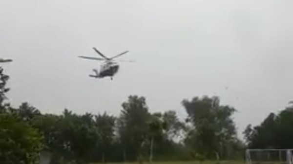 Cuaca Buruk! Helikopter Kapolda Jatim Mendarat Darurat di Tulungagung