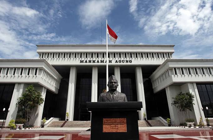 Selidiki Gazalba 'Sunat' Vonis Bekas Menteri KKP Edhy Prabowo, MA Dukung KPK