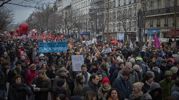 Rakyat Prancis Demo Tolak Sistem Pensiun, 1,2 Juta Orang Turun ke Jalanan