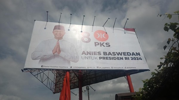 Deklarasikan Anies Baswedan sebagai Capres 2024, PKS Pasang Baliho di Kantor DPP
