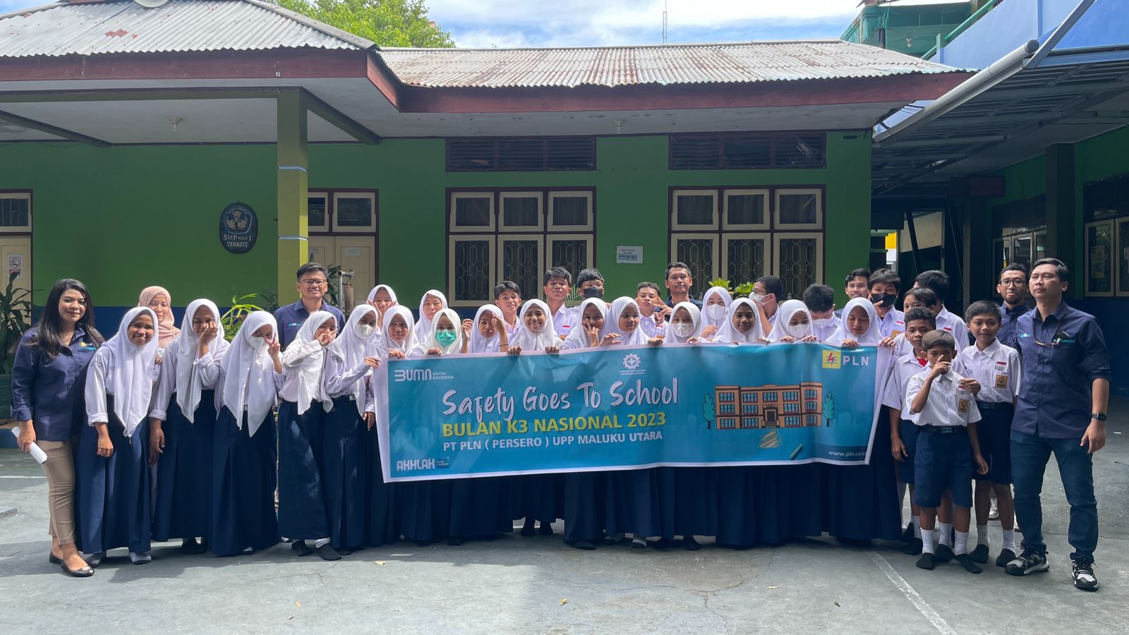 PLN Kembali Edukasi K3 Para Siswa Sekolah Menengah Pertama di Ternate