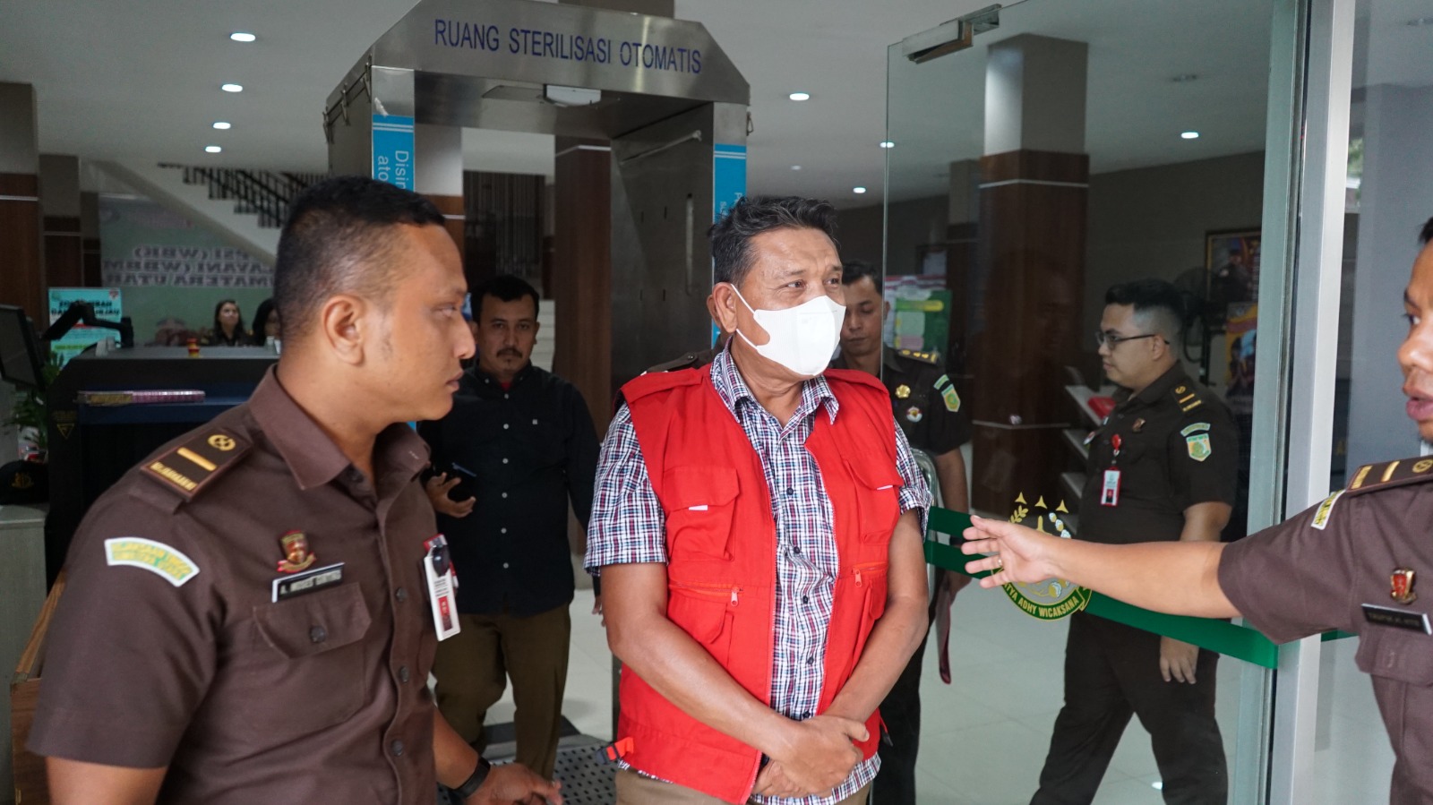 Dugaan Korupsi Rp1,5 M, Kejatisu Tahan Eks Pimcab Bank Sumut Stabat