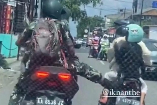 Viral! TNI Lacak Pria Berbaju Loreng Tendang Pemotor Ibu dan Anak