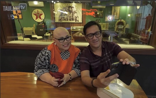 Berpenampilan Botak karena Kemoterapi, Andre Taulany Puji Nunung Cantik Bak Sinead O'Connor