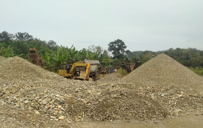 Aparat Tutup Mata, Material Galian C Ilegal di Madina Diduga Untuk Proyek Pemerintah