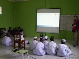 PLN Dukung Digitalisasi Pendidikan, Bantu Pondok Pesantren di Jayapura