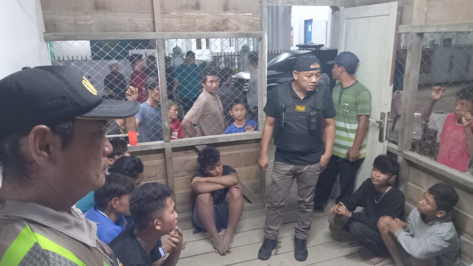 Tawuran Pecah di Pasar 3 Tembung, 14 Remaja Berikut Kelewang dan Parang Diamankan