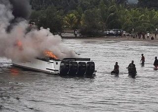 Speedboat Operasional Bupati Terbakar, Seorang Warga Meninggal Dunia